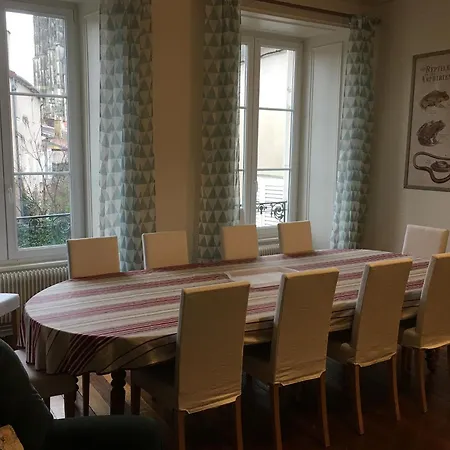 Historique Avec 4 Chambres, Parking, A Proximite Des Attractions A - Fr-1-584-114 * Туль